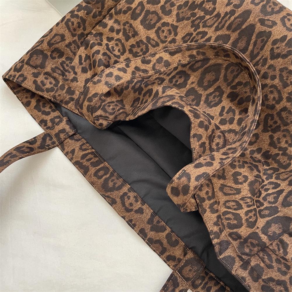 Korean Retro Suede Leopard Print Shoulder Bag - Large Capacity, Versatile Underarm Bag for Women, Perfect for Autumn/Winter.