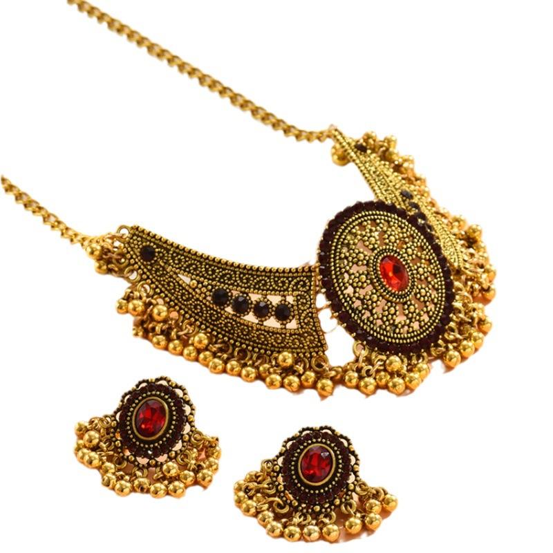 New Retro Versatile Wing Dripping Beads Exaggerated, Fashionable Neck Necklace Earrings Women's Suit