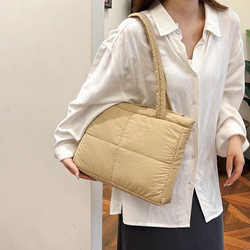 Autumn and winter new rhombus square bag new simple handbag large capacity cotton clothes shoulder armpit bag