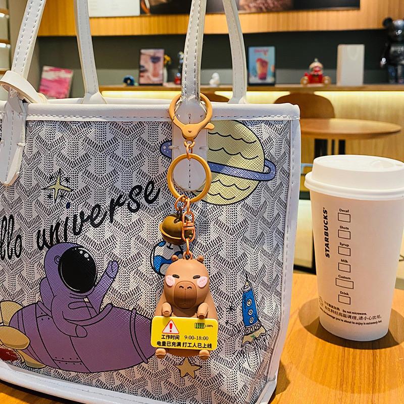 Kreativer Capybara Arbeiter Schlüsselanhänger Entzückender Silikon Taschenanhänger Perfektes Geschenk Accessoire