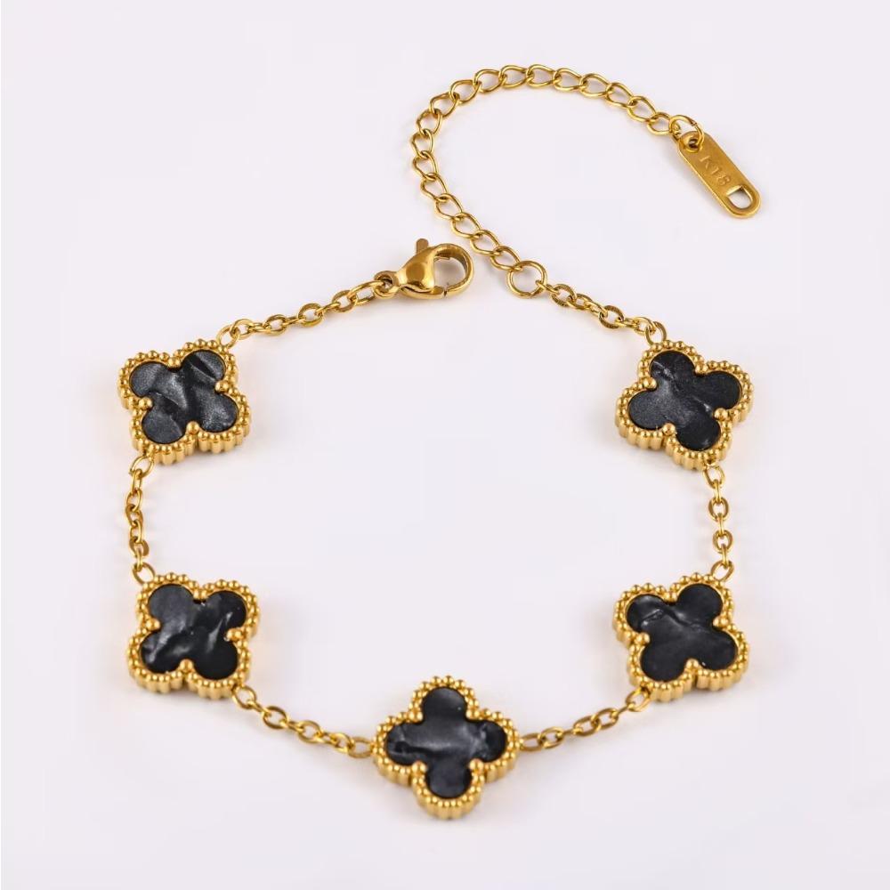 

Яркий цвет 13 мм Модный браслет «Четырехлистный клевер» Классические универсальные модели Женский браслет