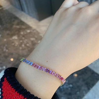 Farbe quadratischer Zirkon Schnallenarmreif Nischenmode leichter Luxus hochwertiger Schmuck Damen