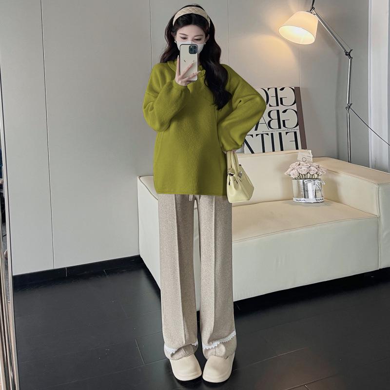 

Maternity V-Neck Knitted Sweater & Wide-Leg Pants Set with Wood Ear Collar - Nursing Friendly L