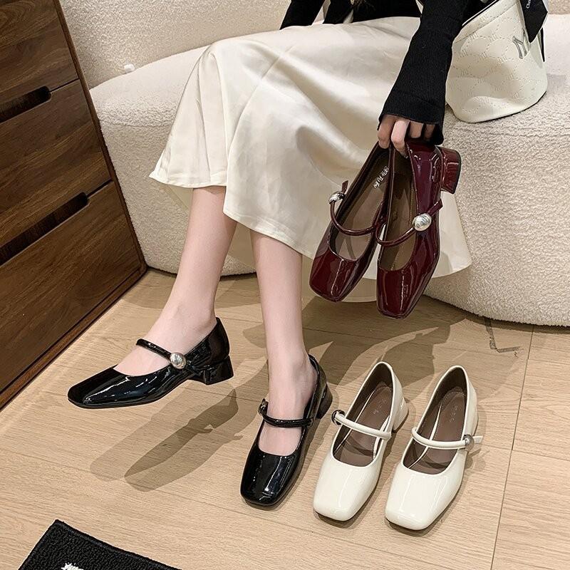 French patent leather Mary Jane single shoes women's 2025 spring new versatile thick heel square head one-word buckle temperament high heels