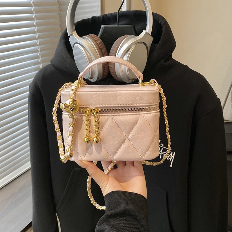 IELGY Fashionable All-Match Chain Diamond Crossbody Small Square Bag