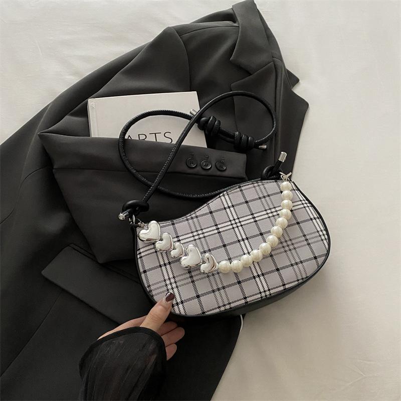 

2025 new light luxury retro plaid small square bag pearl chain personalized fashion niche design single shoulder armpit bag