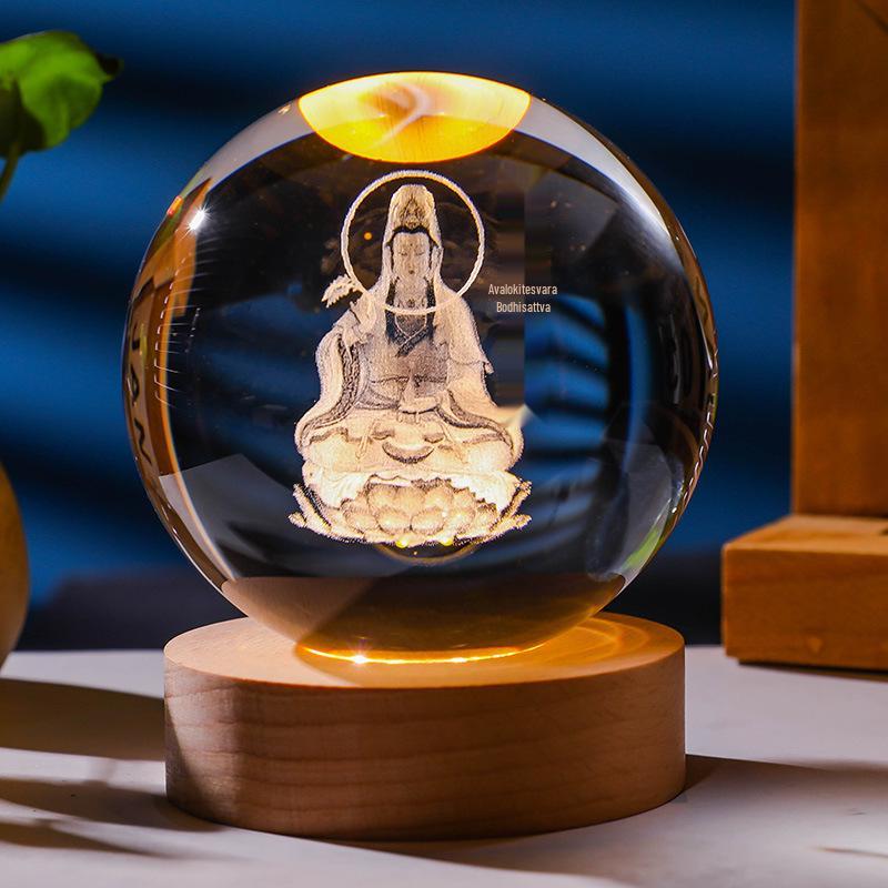 Leuchtende 3D-gravierte Kristallkugel mit Massivholzsockel für die Heimdekoration