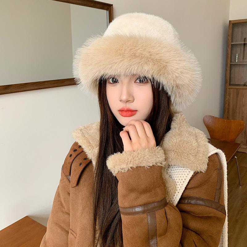 Guofeng new plush bucket hat in winter shows a small face, plush thickened warm ear protection, Japanese cold and moisture hat