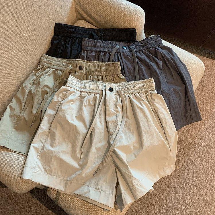 Women's Minimalist Elastic Waist Wide-Leg Cargo Shorts - Petite, Loose, A-Line, Casual Sportswear