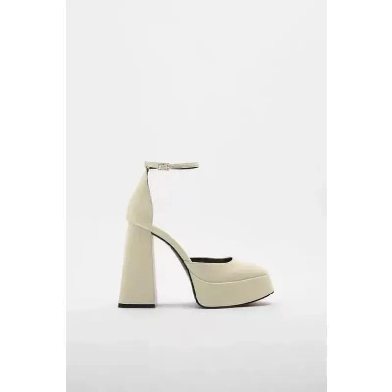 Moda 2024 Novos Sapatos Outono Salto Grosso Plataforma Impermeável Oco Sapatos Femininos Únicos