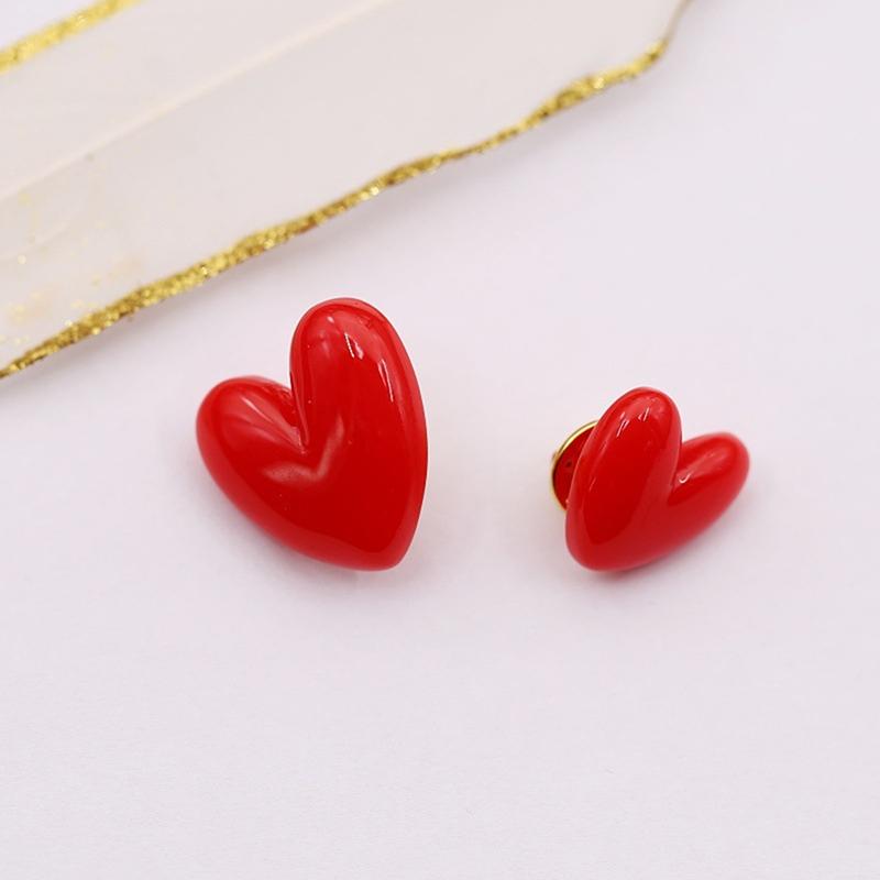 Red Heart Shape Brooch Cute Heart Brooches Romantic Mini Accessories Wedding Party Jewelry Gift