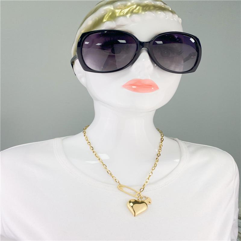 Retro Harajuku-Style Heart Necklace - European & American Influenced Women's Disco Chic Design