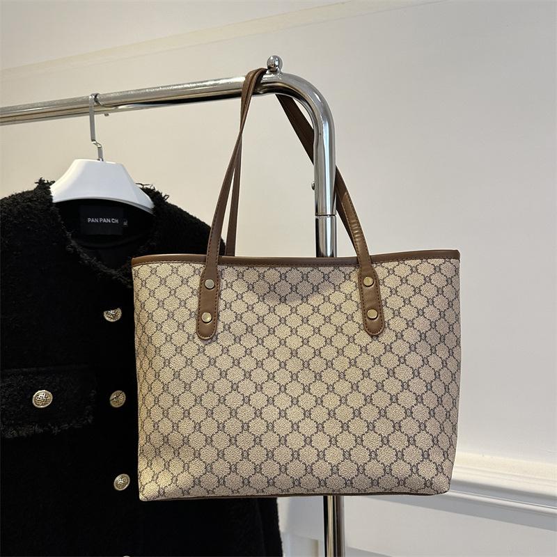 Premium bag women's 2025 new fashion versatile portable shoulder bag office worker commuting large-capacity tote bag