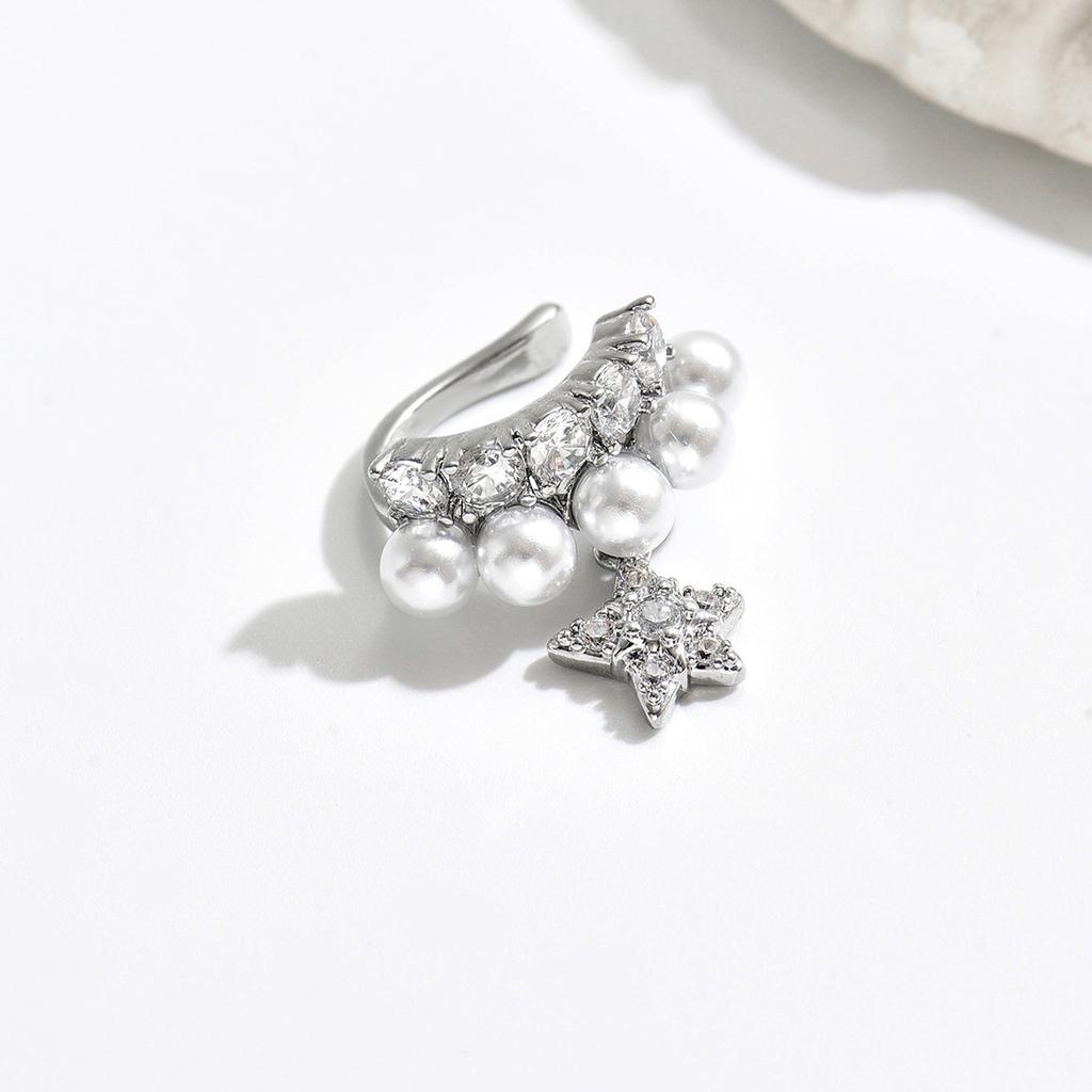 Korean Version of Fashionable and Gentle Star Earrings Without Ear Holes, Niche and Versatile Design, High-end Ear Clip Earrings