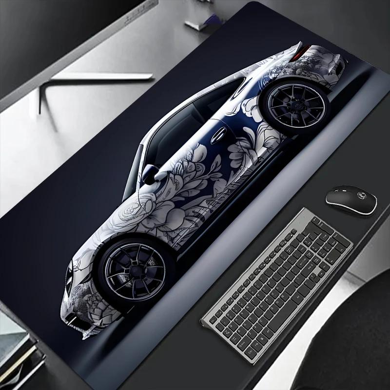 Grand Tapis de Souris Design Voiture de Sport Blanche Gaming Base en Caoutchouc Antidérapante Tapis de Bureau Étendu pour Joueur Utilisation au Bureau Accessoires Informatiques