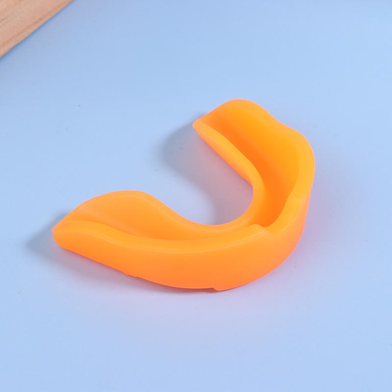 Silikon Tannbeskytter Nattsøvn Munnskjerm Skål For Rugby Karate Bruksisme Boksing Beskyttelse Sanda Trening Tannbeskyttere