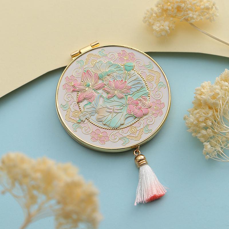 Chinese Style Craft Metal Makeup Mirror With Tassel Folding Portable Cosmetic Mirror Creative Exquisite Handheld Mirror Student