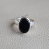 Natürlicher Schwarzer Onyx Ring, Handgefertigter Ring, 925 Sterling Silber Ring, Ovaler Flacher Onyx Ring, Geschenk für sie, Dezember Geburtsstein