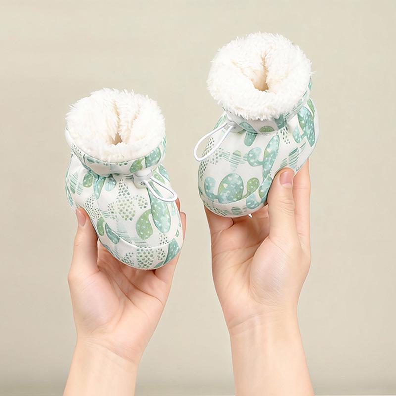 Non-Slip Fleece Baby Shoes for 0-1 Year Old Boys & Girls, Pre-Walking Foot Covers, 6-12 Months