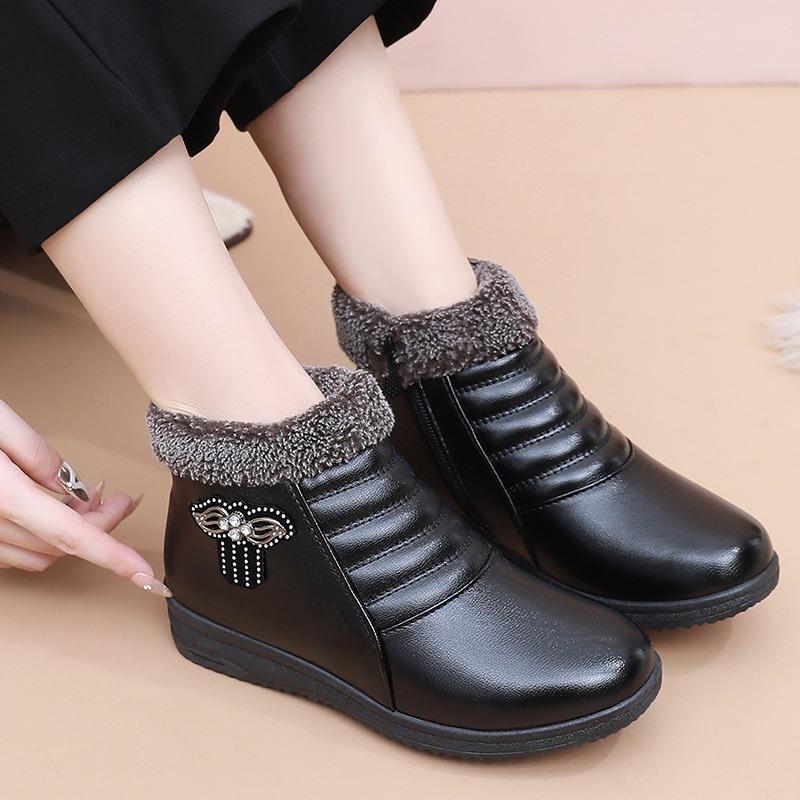 Old Beijing shoes cotton shoes winter soft sole non-slip middle and old women's shoes velvet warm snow boots elderly leather shoes
