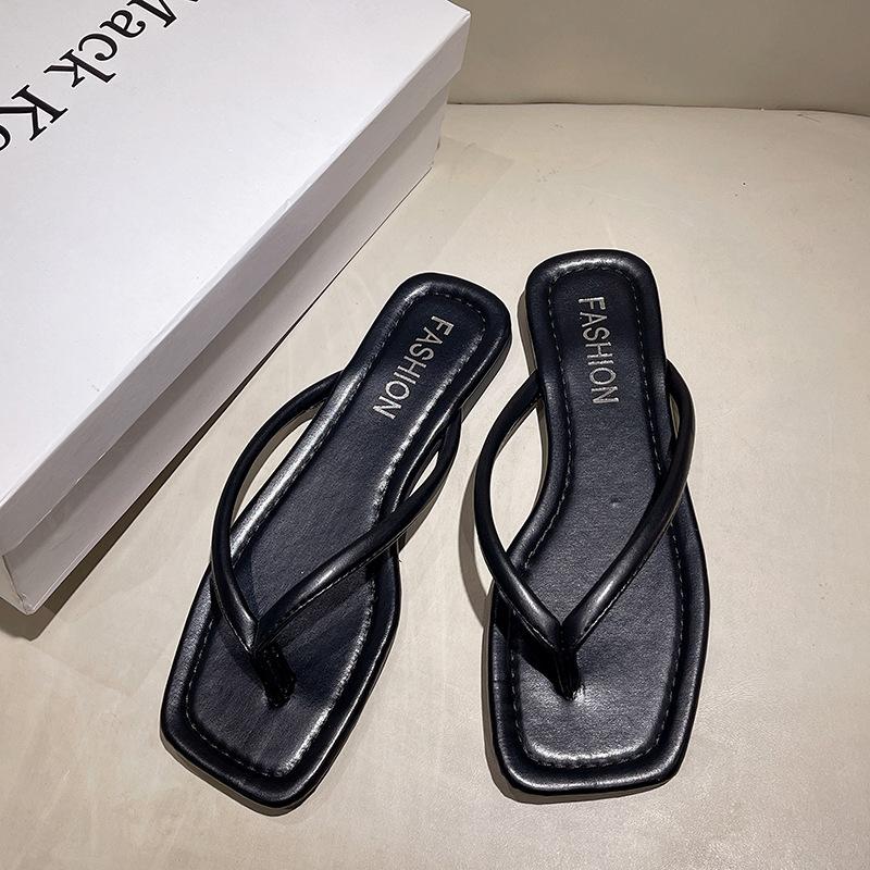 Flat-bottomed flip-flops women's shoes summer new niche retro versatile outer wear toe beach sandals