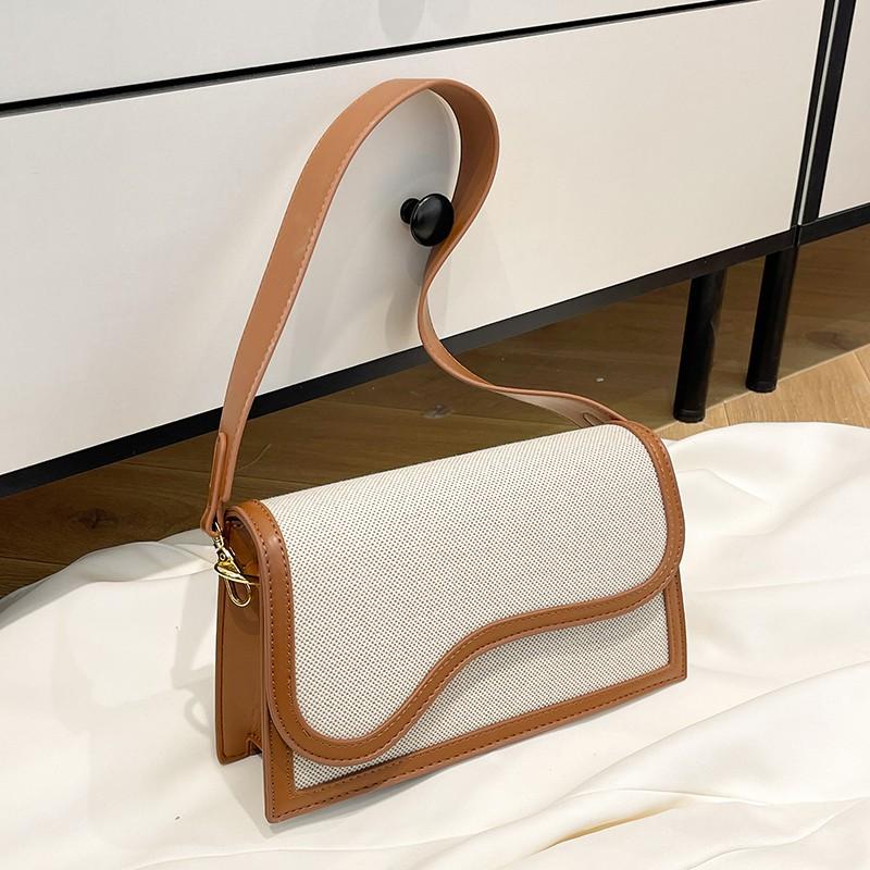 Квадратная сумка через плечо для женщин — фото 7