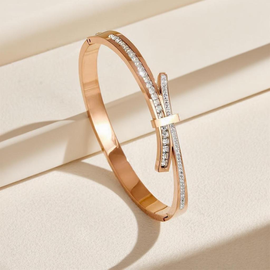 Geometric Micro-Inlaid Full Circle Titanium Steel Bracelet for Women