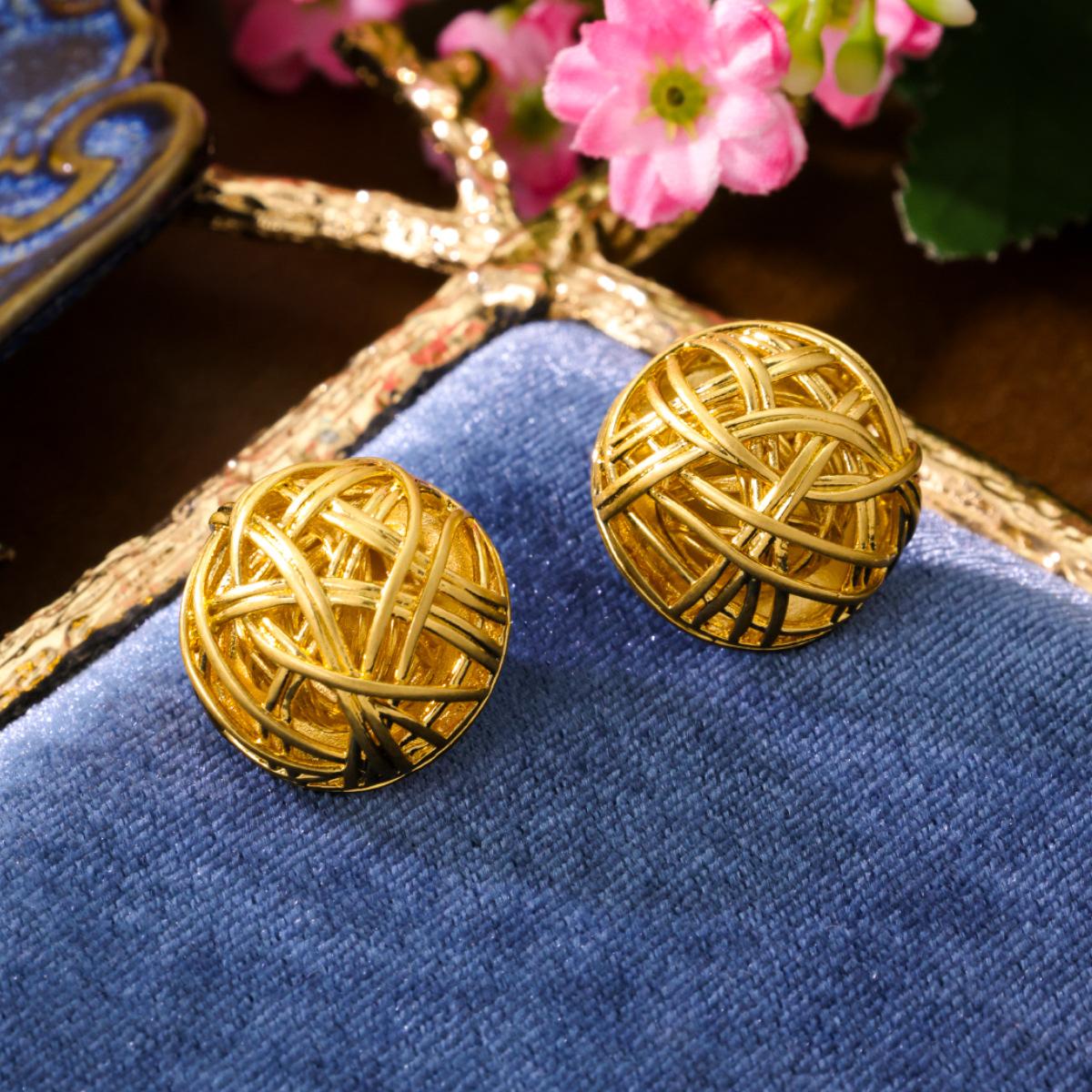 Река Янцзы Ян Цайюй Лян Сышэнь Серьги в том же стиле Французский Ретро Темперамент Новая Женская