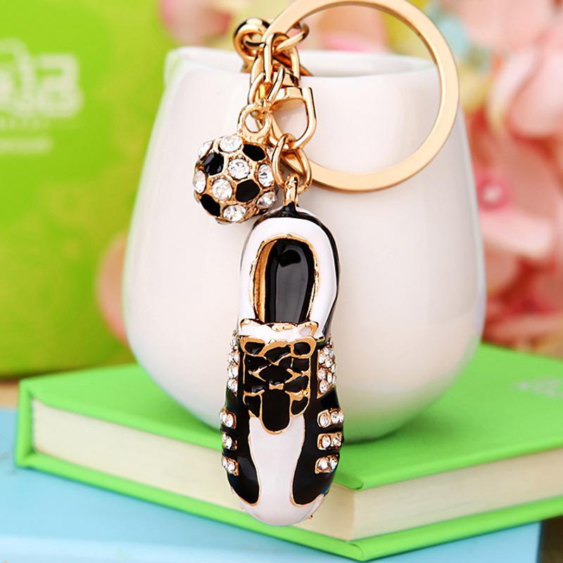 Chuteiras cravejadas de diamantes, chaveiros de carro, para casais, acessórios de bolsa, argolas de chaveiro de metal, presentes criativos para a Copa do Mundo