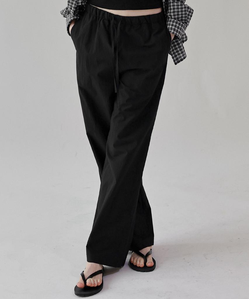Keullaepeu Soft Embroidered Elastic Waist Pants _Black