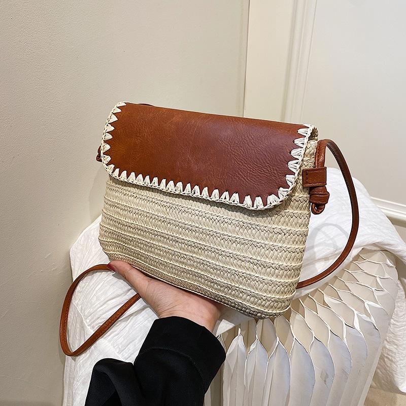 Casual Straw Saddle Crossbody Shoulder Bags Women Summer Messenger Bag Rattan Beach Bags