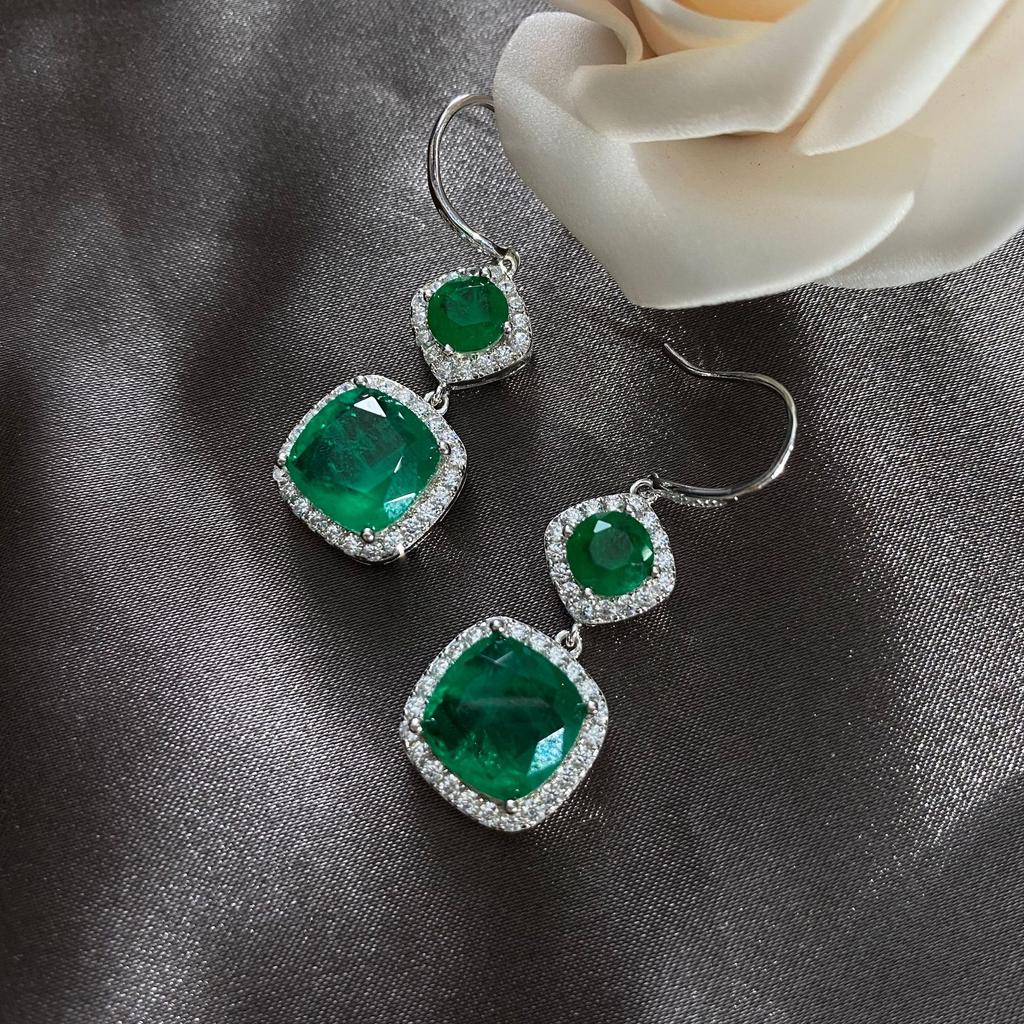 Tancise Jewelry S925 Sterlingsilber Smaragd Ohrringe Wind Übertriebene Fransenohrringe Retro Accessoires.