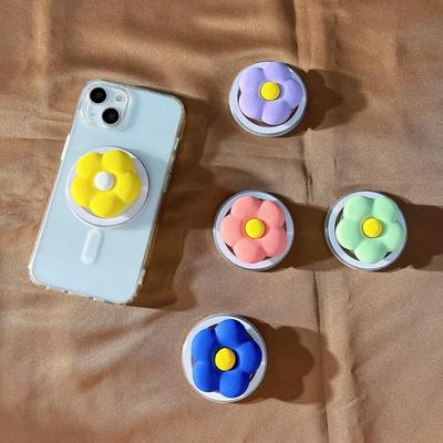 3D Cute Heart Flower Magnetic Phone Holder - Macaron Color Retractable Stand