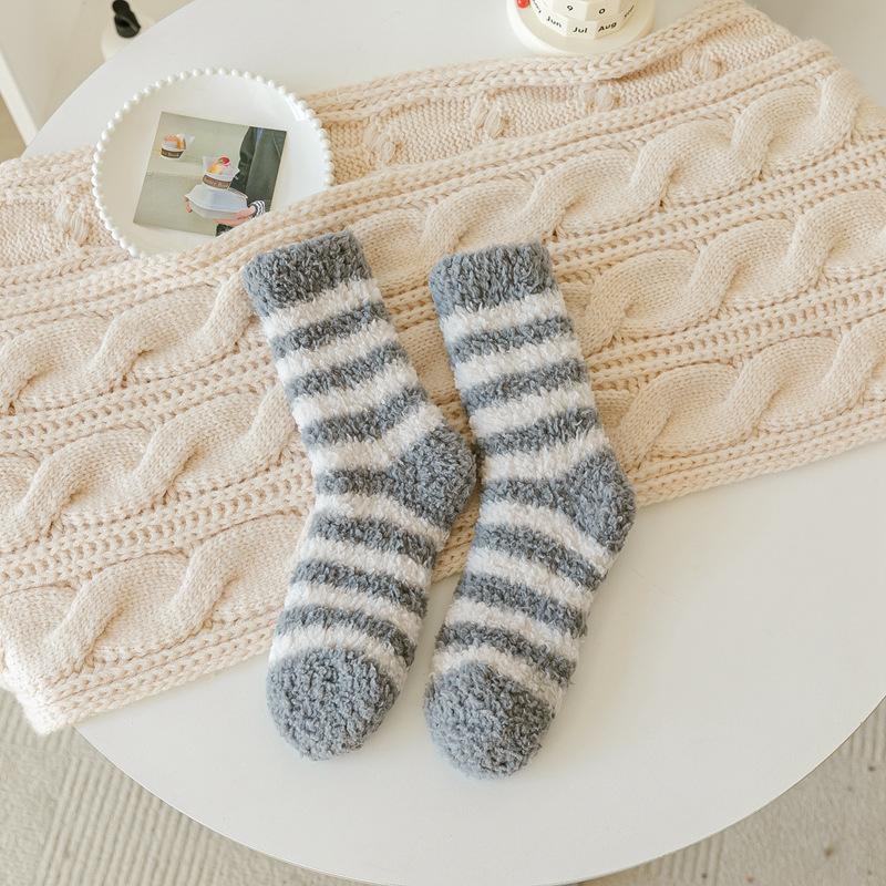 Winter Super Thick Socks Women S Thermal Fleece Floor Socks Lamb Fleece Sleep Socks Japanese Striped Couple Socks One size fits all темно-серого