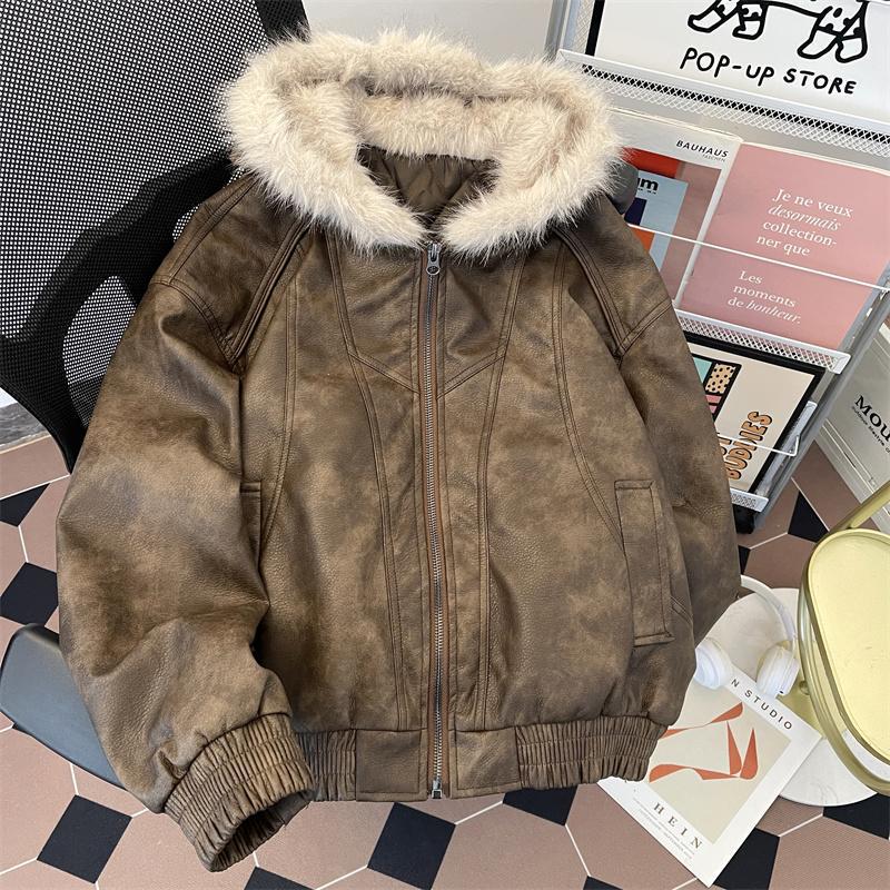 Męska Oversize'owa Kurtka ze Spranego Skóry z Kołnierzem ze Sztucznego Futra i Kapturem Zimowy Płaszcz