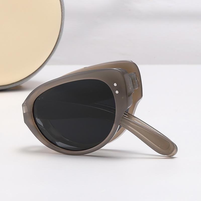 Retro Cat Eyes Foldable  New High-End Fashion-Proof Sun Protection And Ultraviolet Narrow Frame Sunglasses 9674