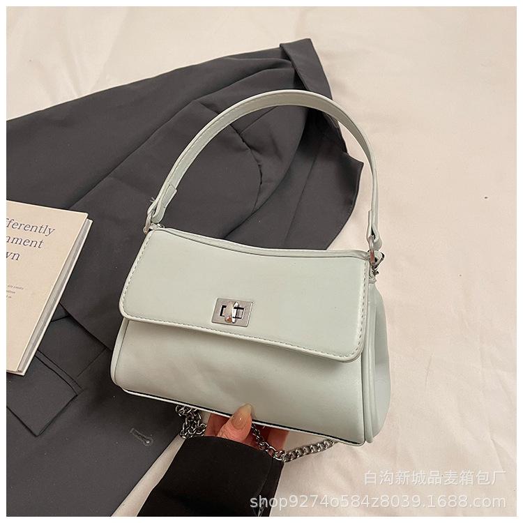 

High-end small bag women s 2025 new fashion design underarm bag French niche commuter one-shoulder crossbody bag trend світло-синій колір