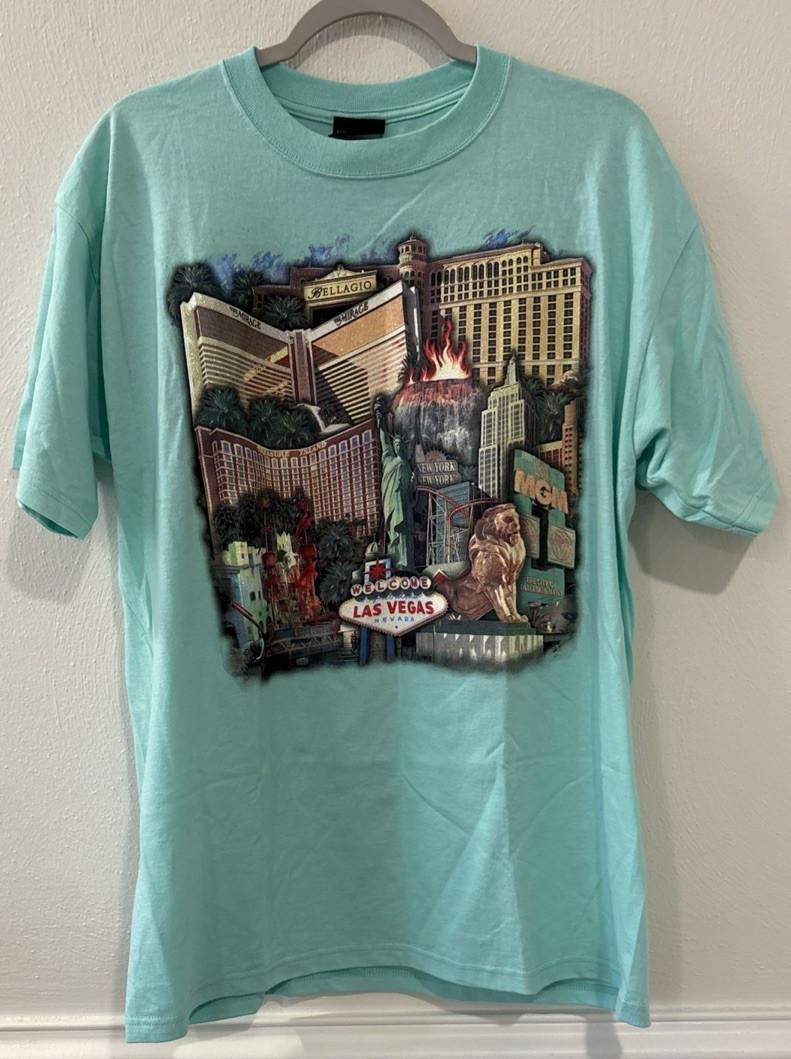 Las Vegas Graphic Men’s L Monte Carlo Bellagio NY MGM Mirage Mandalay Unisex T-Shirt L