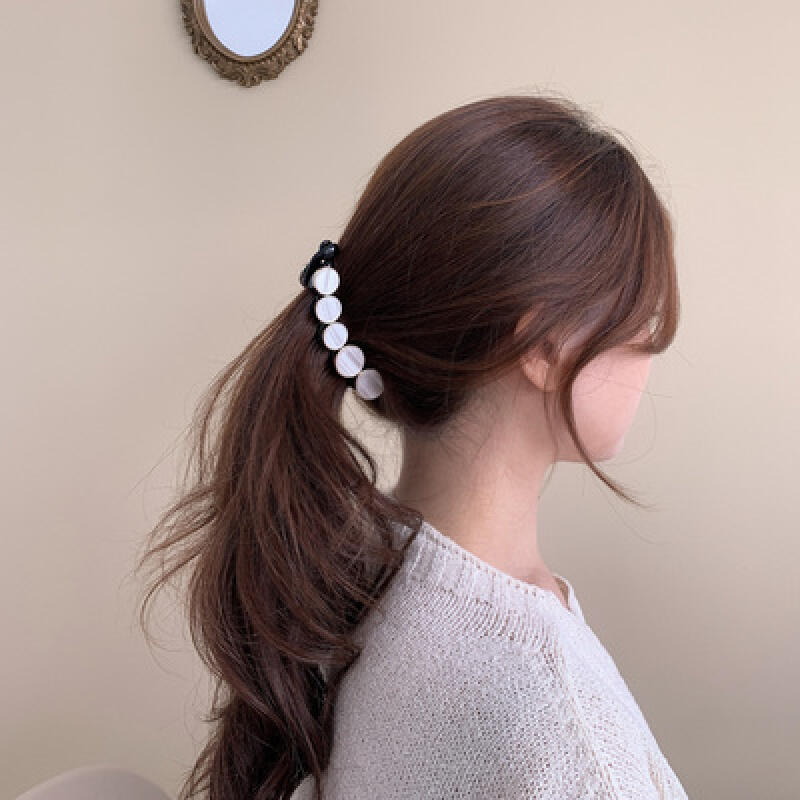 

Glossy metal banana pin round single-bundle hairpin black