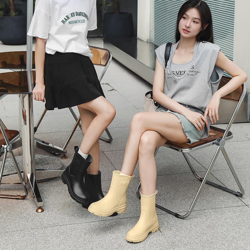 Women's Mid-Calf Rain Boots Winter Rubber Rain Boots Cotton-Padded Warm-Keeping Waterproof Women's Non-Slip Wear-resistant Shoes