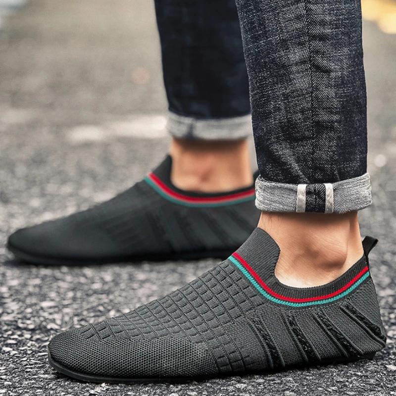 MAEDEF Fashion Summer Men Sneskers Breathable Lightweight Man Running Shoes Outdoor Anti-slip Male Slippers Tennis Footwear