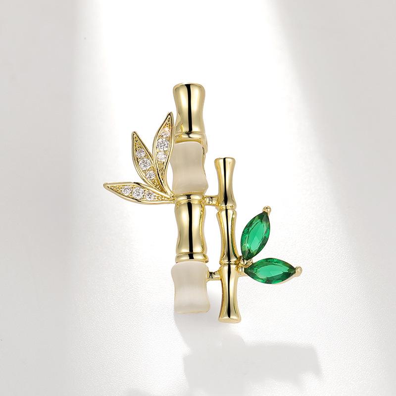 Bamboo Brooch with Cat s Eye Detail: Elegant Ancient Style Pin