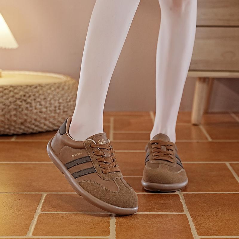 

Мода 2024 года, женские дизайнерские новые тренировочные кроссовки, удобные, дышащие, с плоским носком, модные, со шнуровкой, повседневные кроссовки 40 коричневый