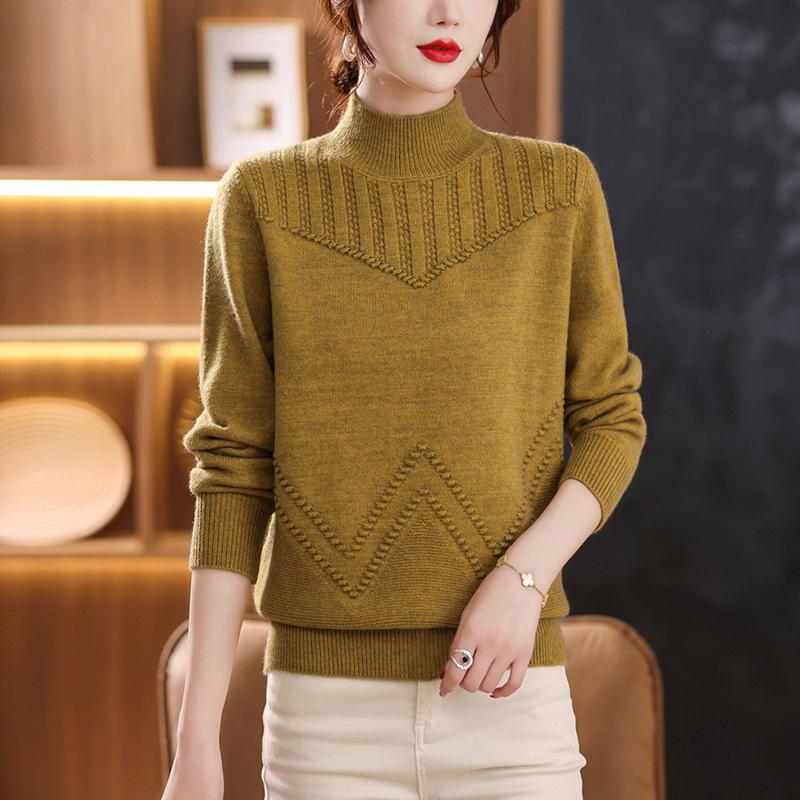 Semi-turtleneck bottoming shirt women's autumn and winter thick sweater new autumn loose short long-sleeved knitted sweater