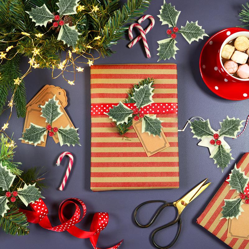 10 Stück Künstliche Stechpalmenbeeren mit Blättern Weihnachten DIY Kranz Basteln Heimdekoration Weihnachtsbaumschmuck Blume Neujahrsgeschenk