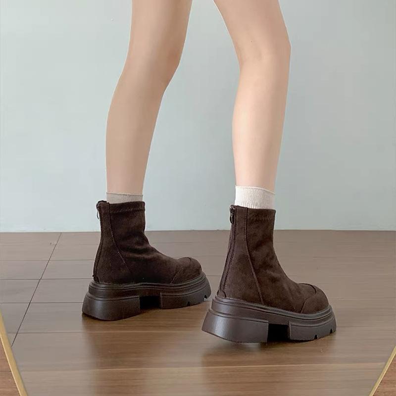 Short boots, cigarette tube, winter black ancient thick-soled Martin boots, women's new thin models, small people