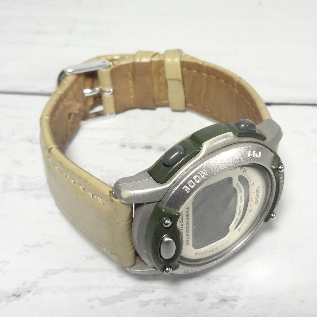 Used For Ladies CASIO PRO TREK with TheRMometer, New Battery, Working Condition: Good