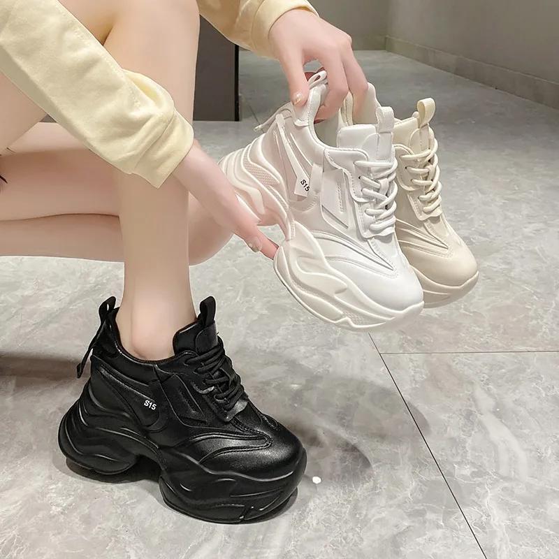Scarpe da Donna Moda Primavera Nuove Aumento Altezza 10CM Suola Spessa Sneakers Casual Moda Comode Scarpe Sportive da Corsa Autunno