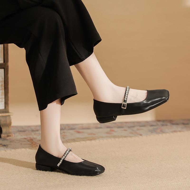 2302 flat shoes women's thick heel new square head rhinestone word with Mary Jane shoes French light mouth low heel single shoes
