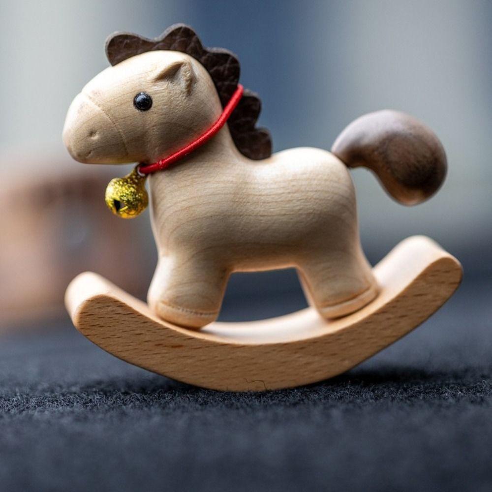 Materiale Legno Cavallo a Dondolo in Legno Design Intagliato Stile Vintage Arte dell'Equilibrio Ornamento Dimensione Miniatura Design Nordico